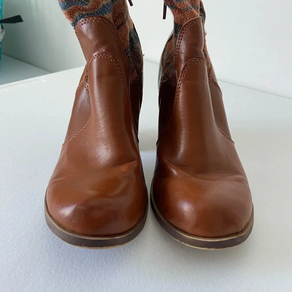 Arizona Jean Co. women’s patterned fabric heeled ankle boots — size‎ 7.5